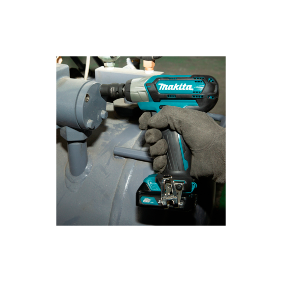 Аккумуляторный ударный гайковёрт Makita TW161DZ