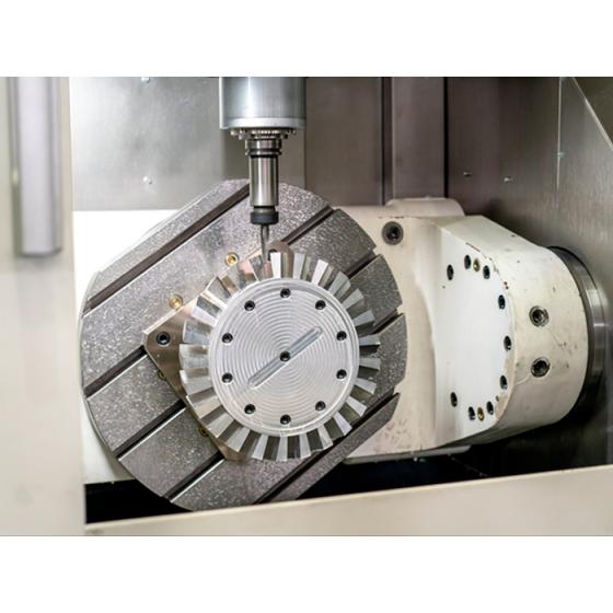 5-осевой фрезерный обрабатывающий центр DMTG VDU650